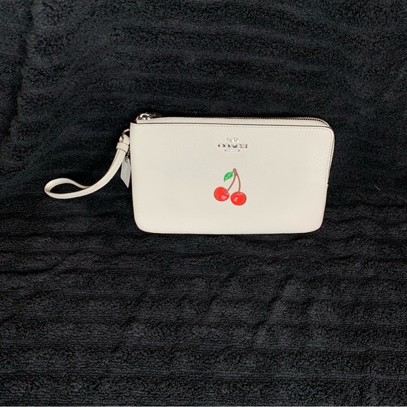 NWT Coach White with Cherries Wristlet - Picture 5 of 12